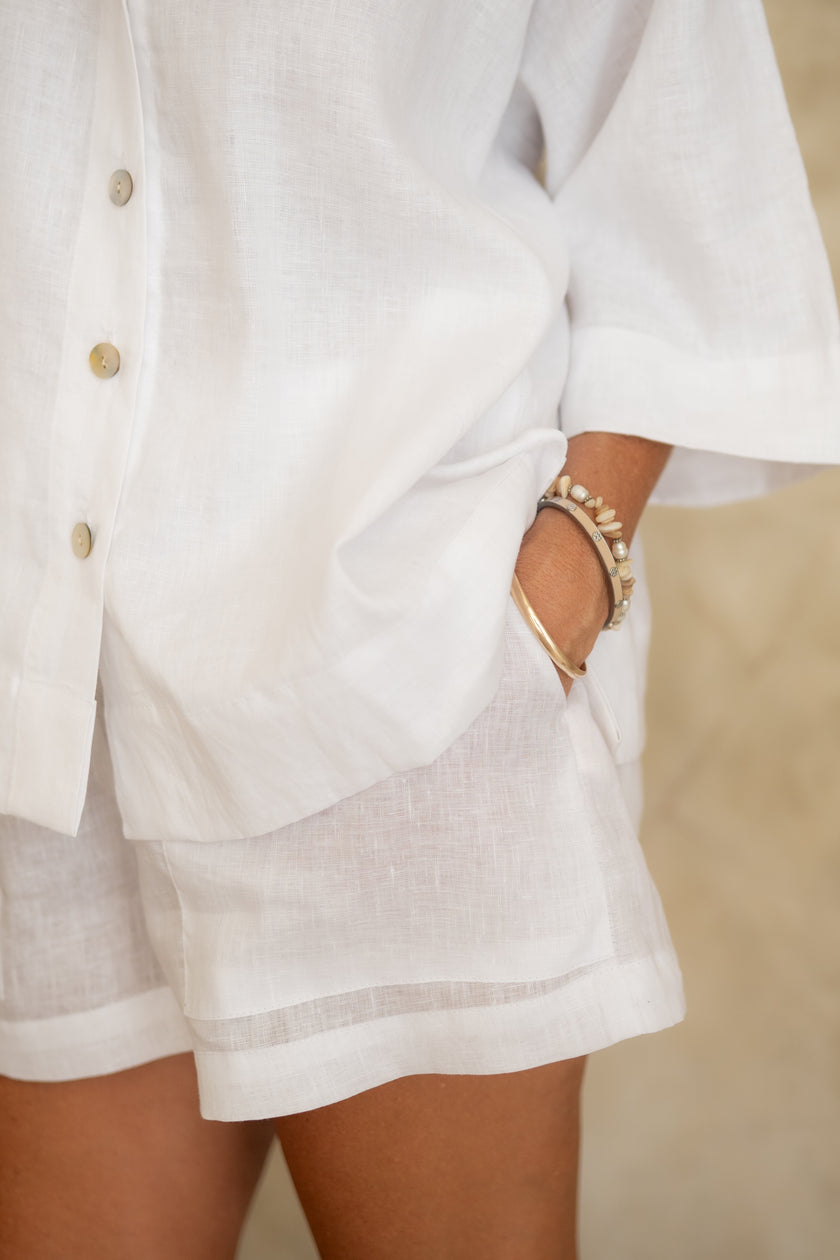 the linen set