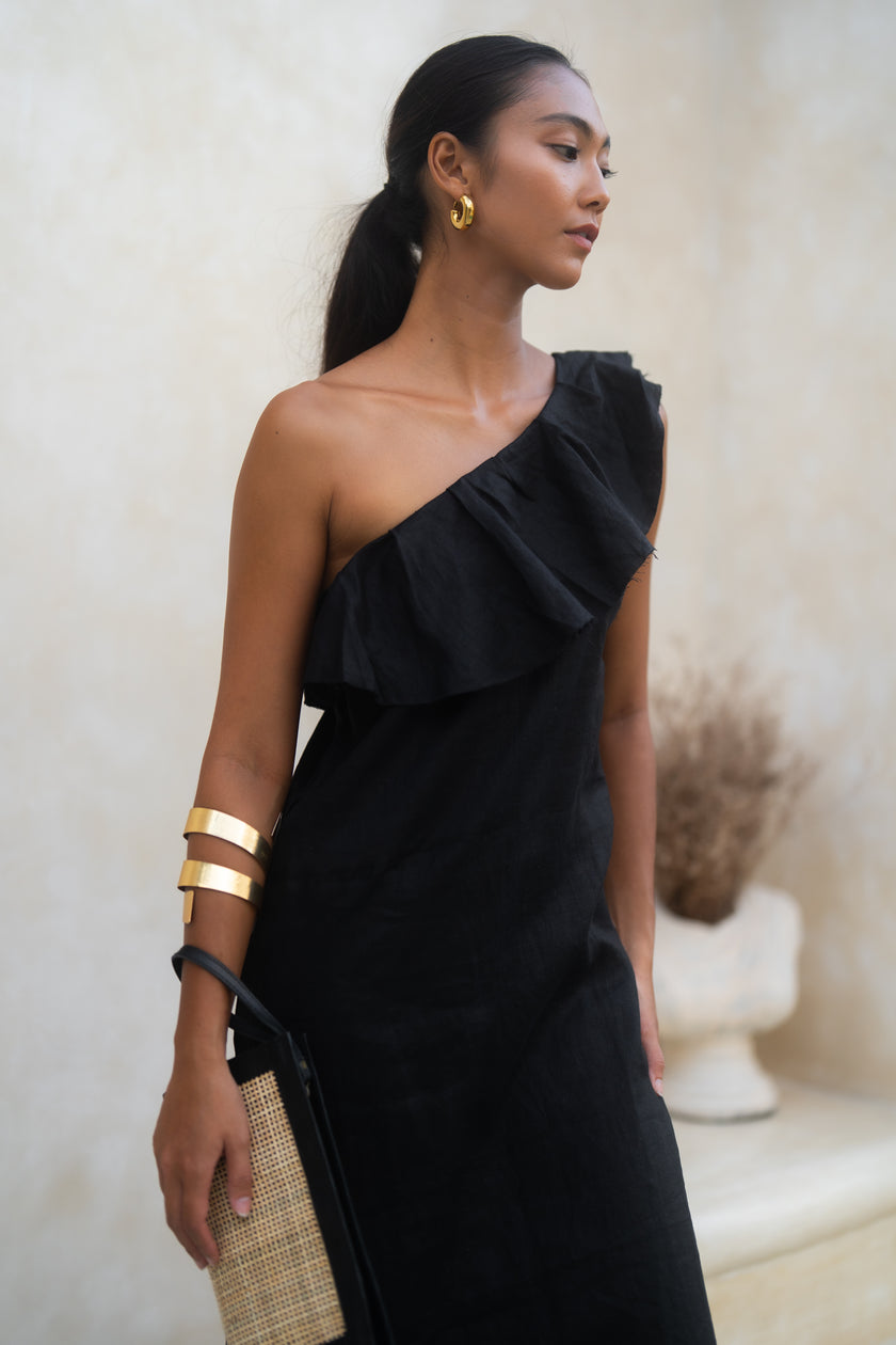 The athena one shoulder maxi